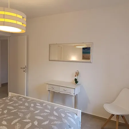 Apartman 1 *